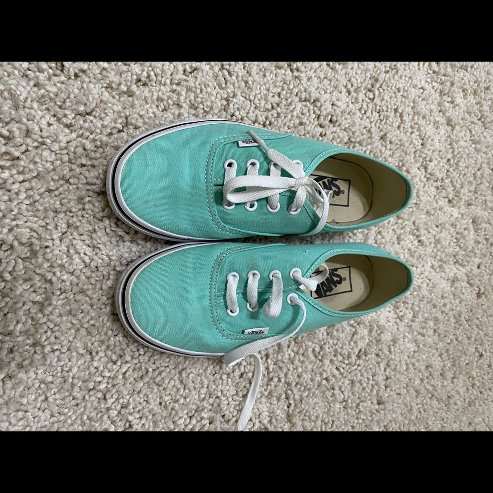Vans - Picture 2 of 5